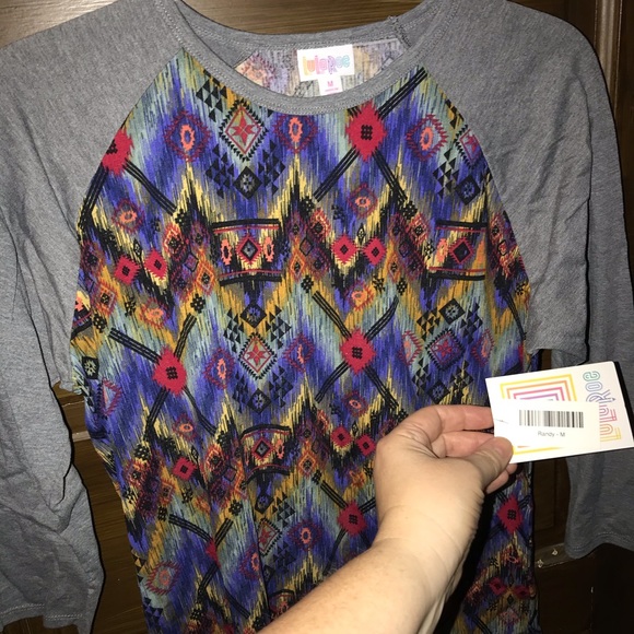 LuLaRoe Tops - LulaRoe Randy size M. Non smoking home. NWT